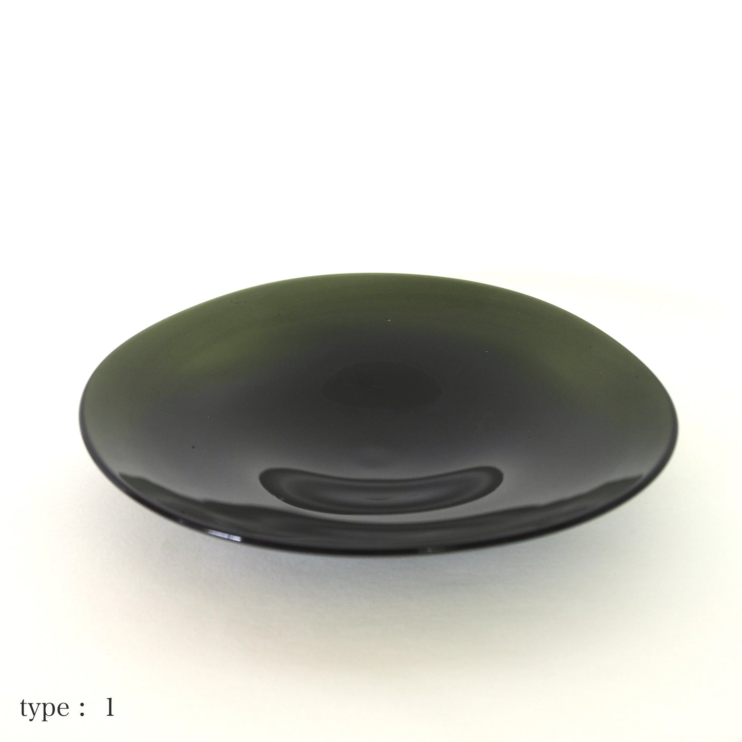 STUDIO PREPA | Recycled Glassware | Plate_M (dark green)
