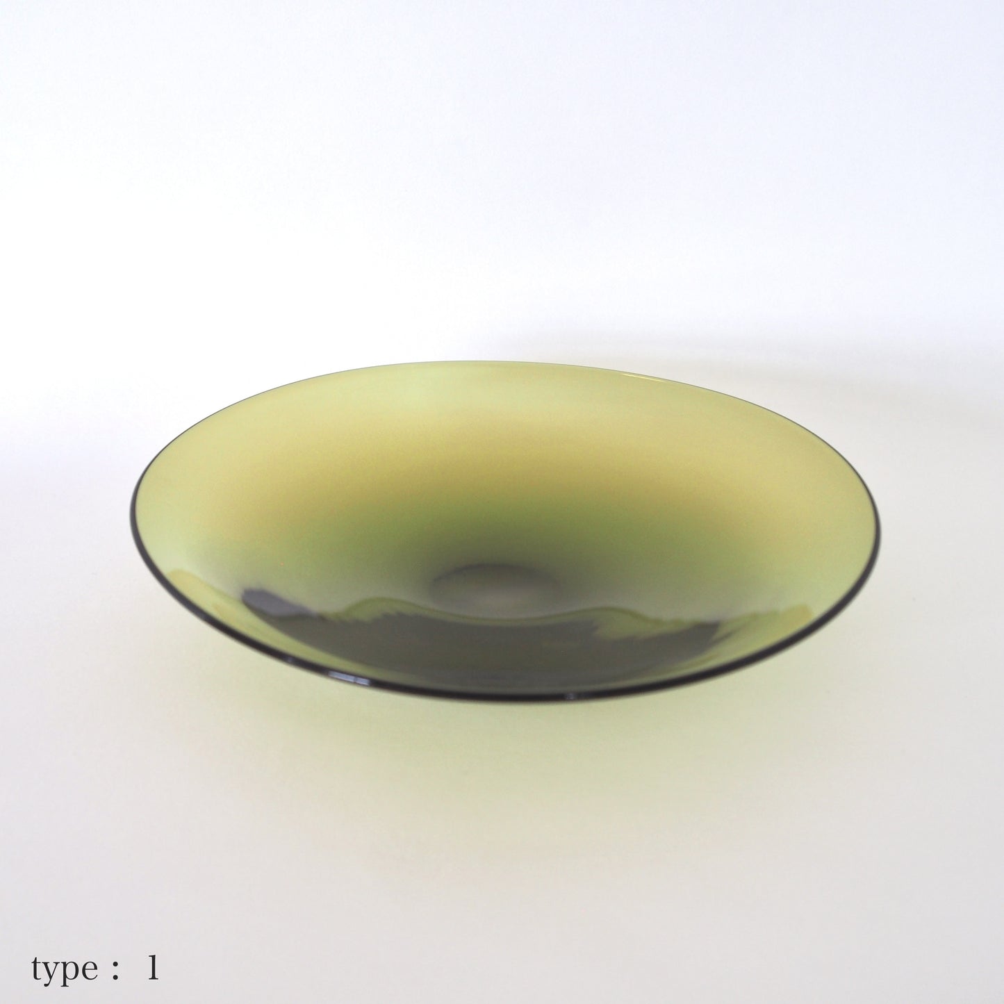 STUDIO PREPA | Recycled Glassware | Plate_M (olive)