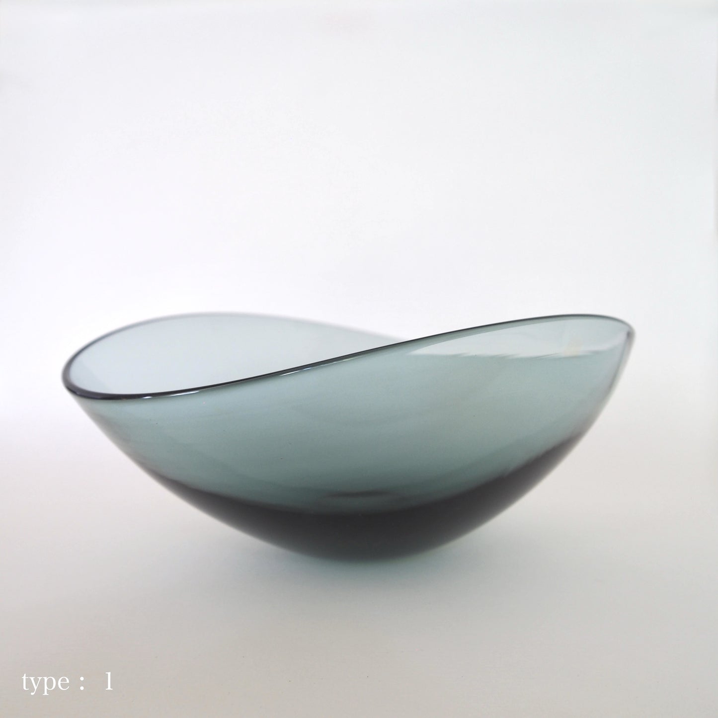 STUDIO PREPA | Recycled Glassware | Oval bowl_M