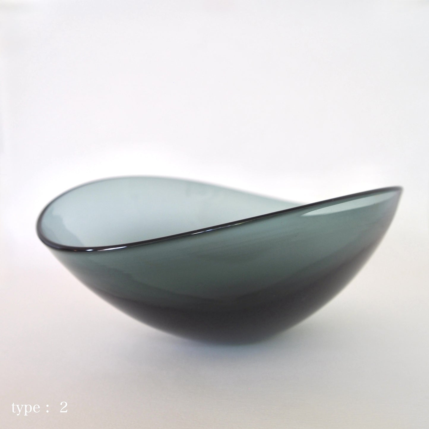 STUDIO PREPA | Recycled Glassware | Oval bowl_M