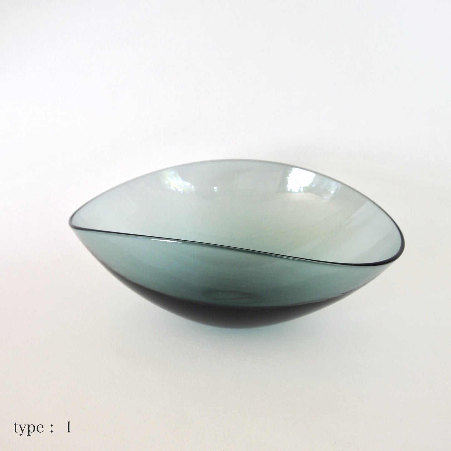 STUDIO PREPA | Recycled Glassware | Oval bowl_M