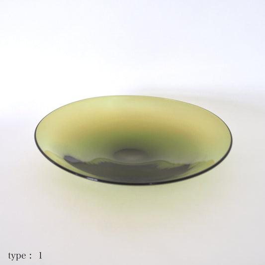 STUDIO PREPA  | Recycled Glassware | Plate_M  (olive).
